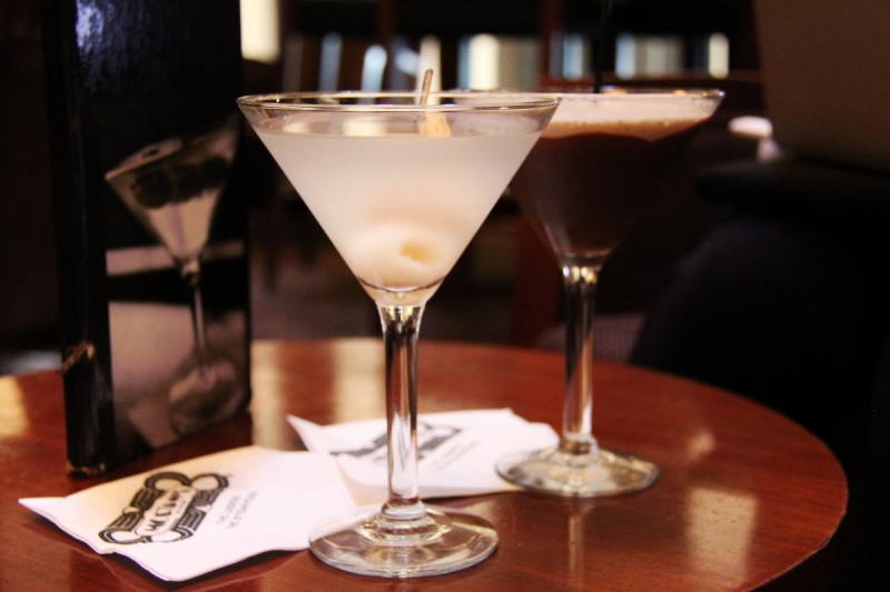 brasserie-ROUBION-min_martini_bar_lychee_chocolate_alcohol_liquor_happy_hour_happy-910161